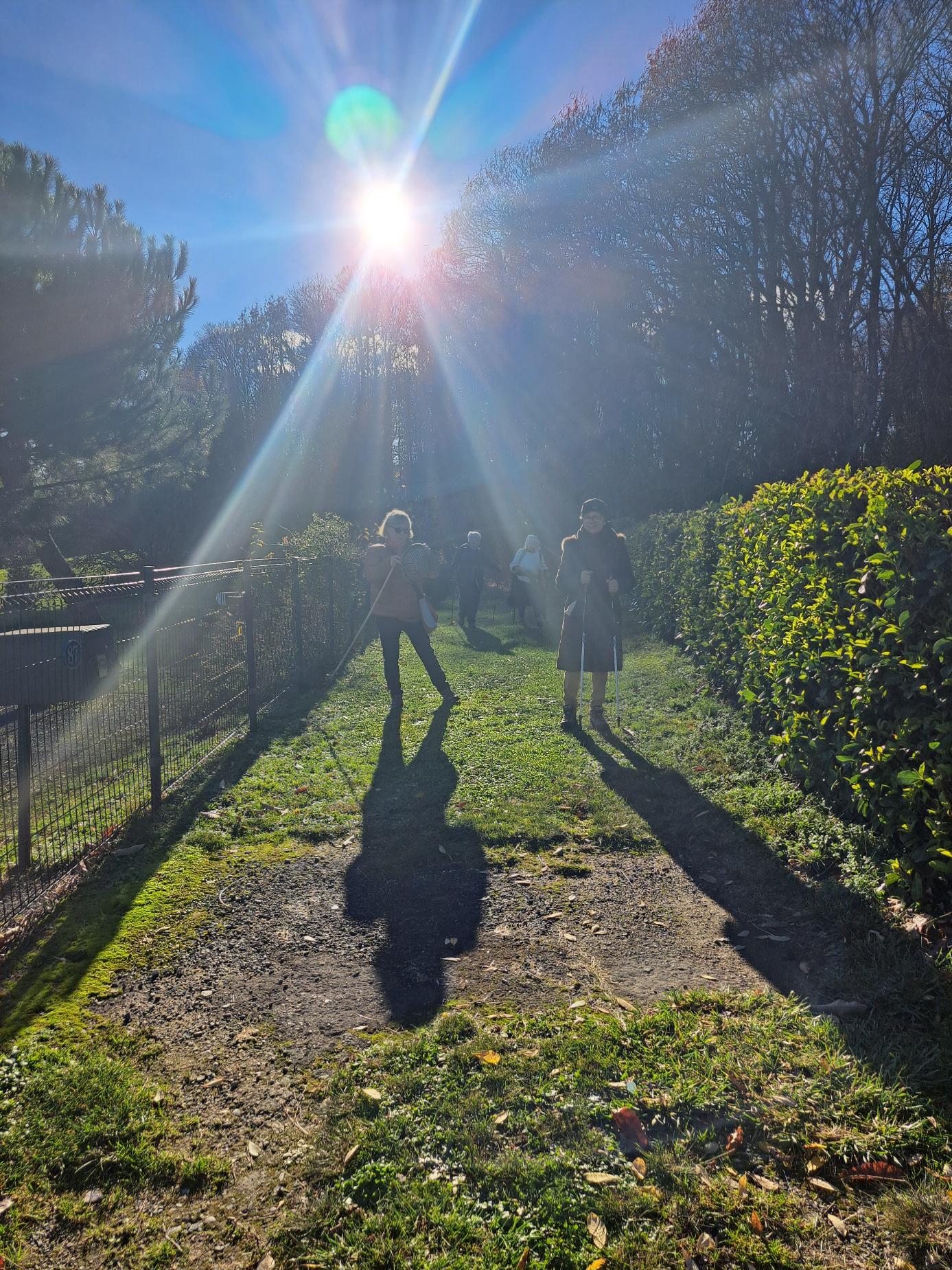 Arrivée auréolée par le soleil