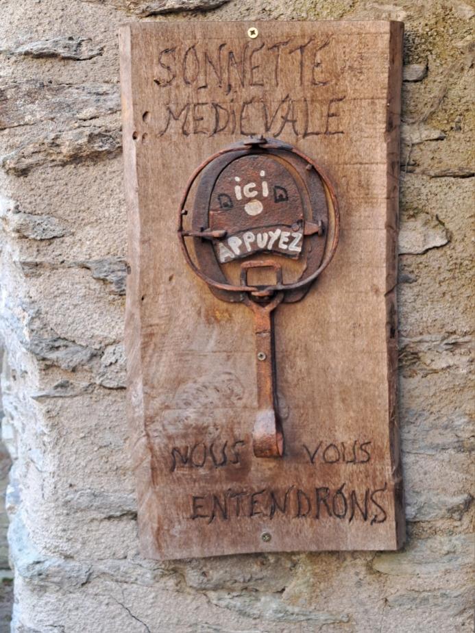 Estaing ne manque pas d'humour
