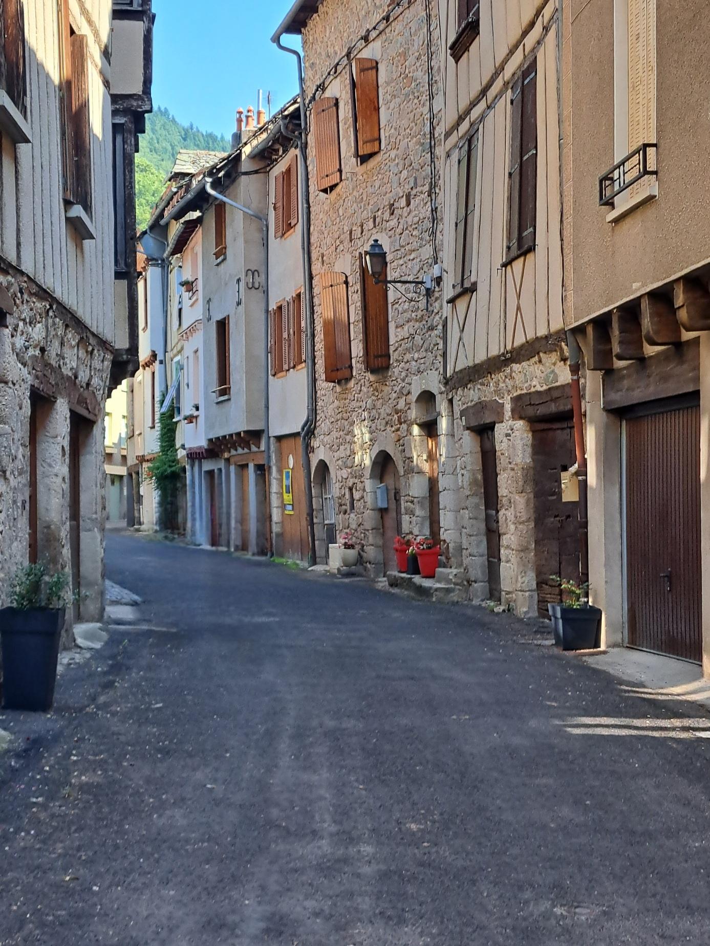Flanerie dans Montsalvy