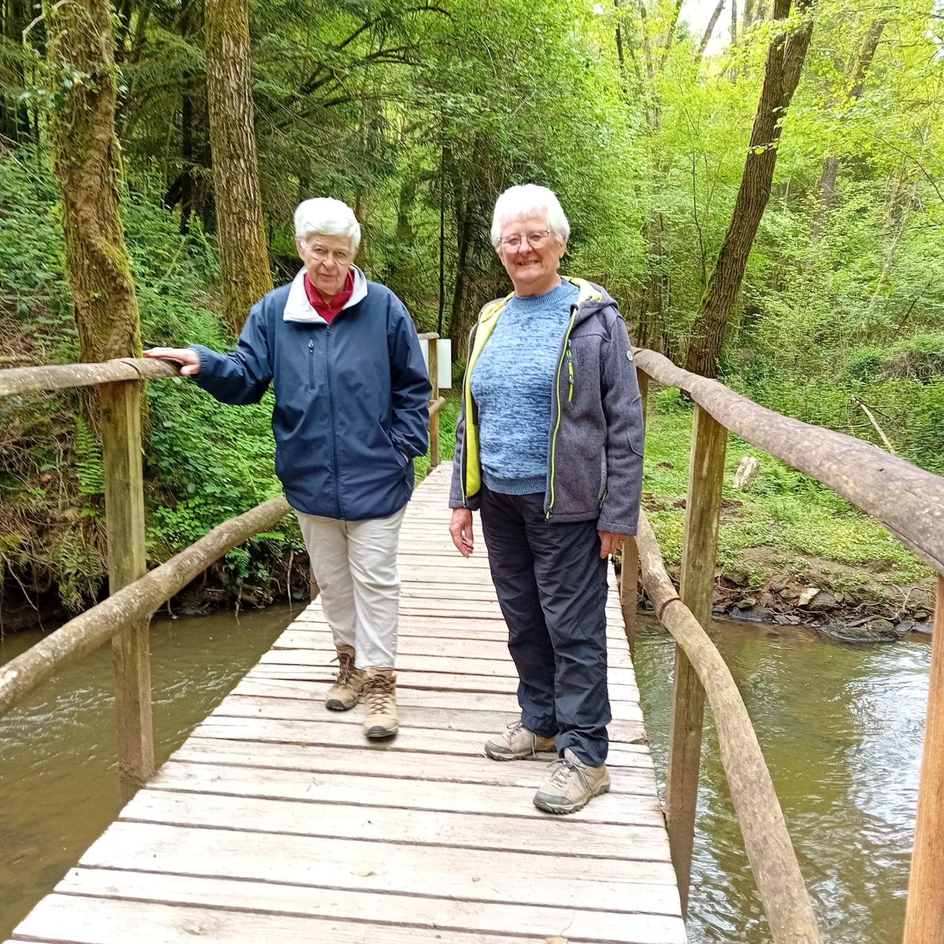Deux fées au détour d'un chemin