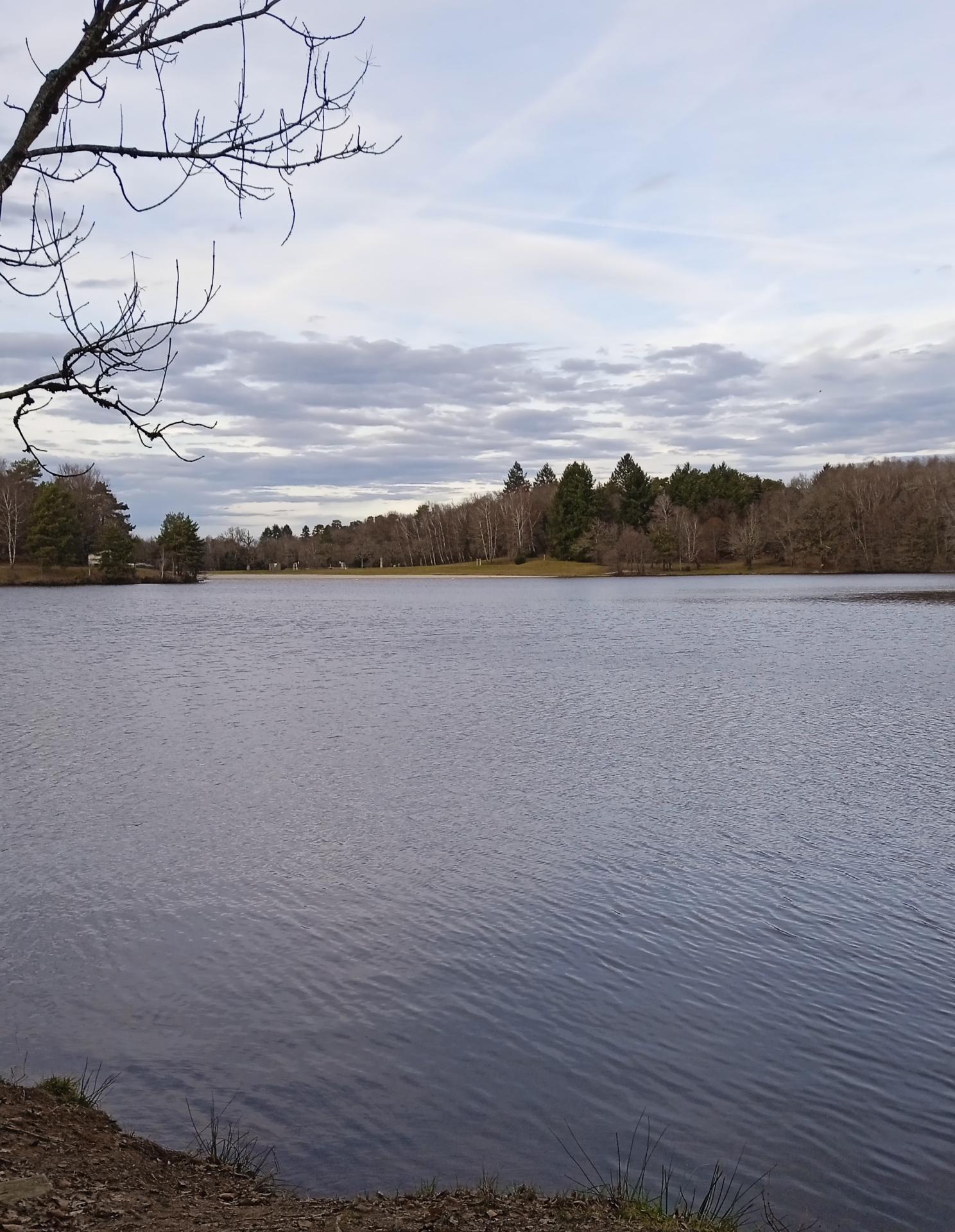 Le lac s'est endormi